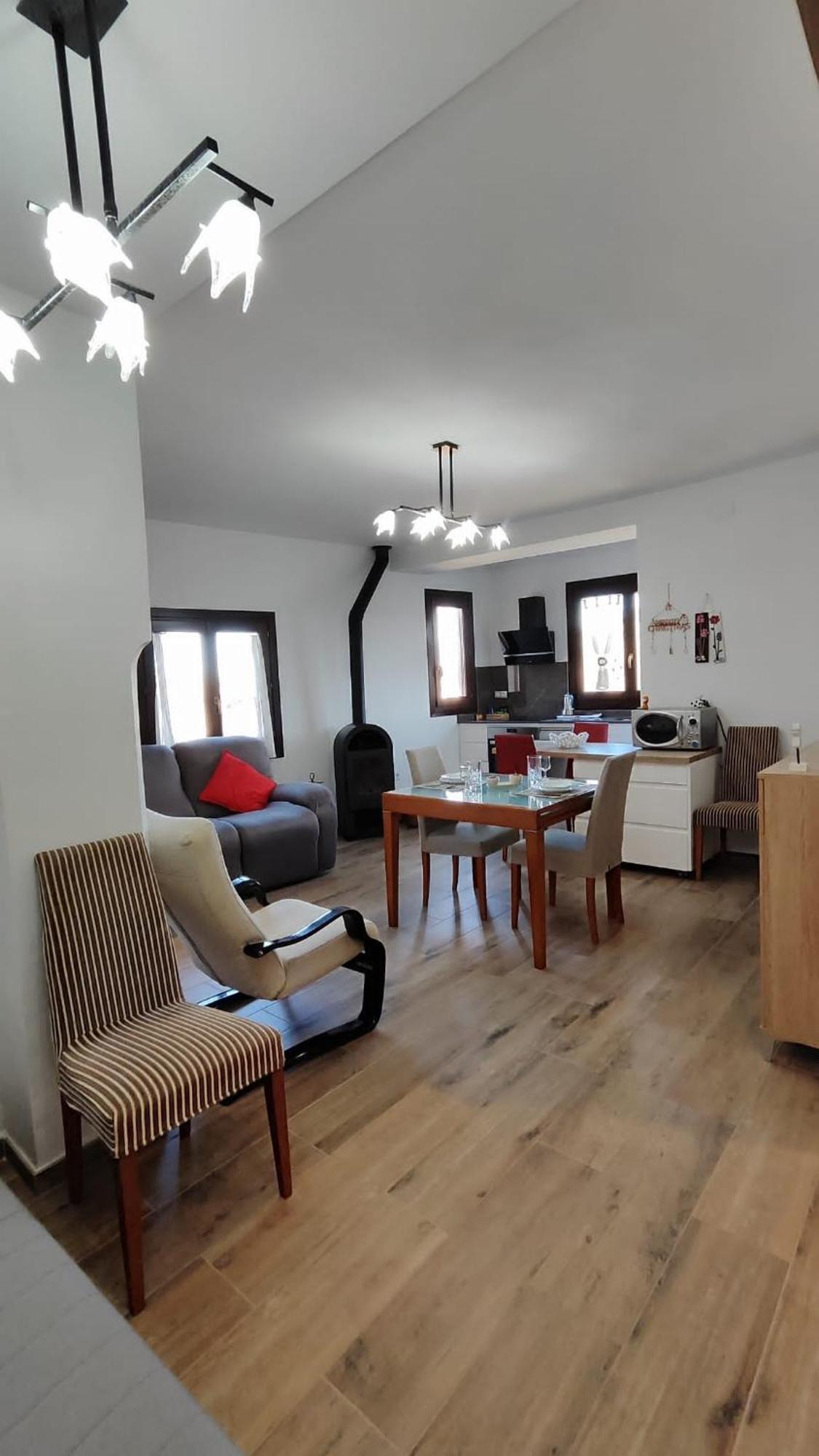 Cr Vista Alegre Villa Mazaleon ภายนอก รูปภาพ